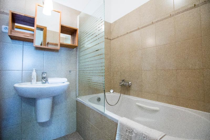 Urban Apartments Gozsdu Budapest Exterior foto
